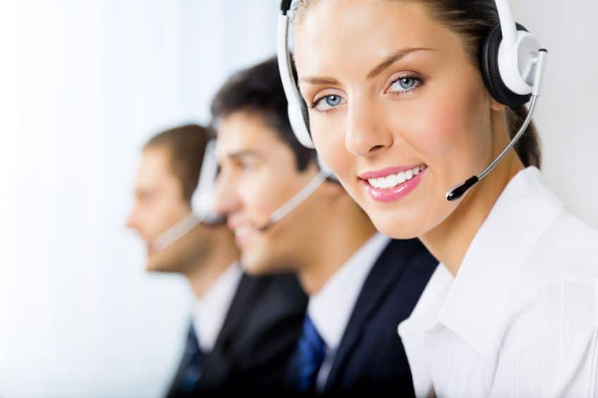 Medical Answering Service Women with Headset | TeleMed Inc.